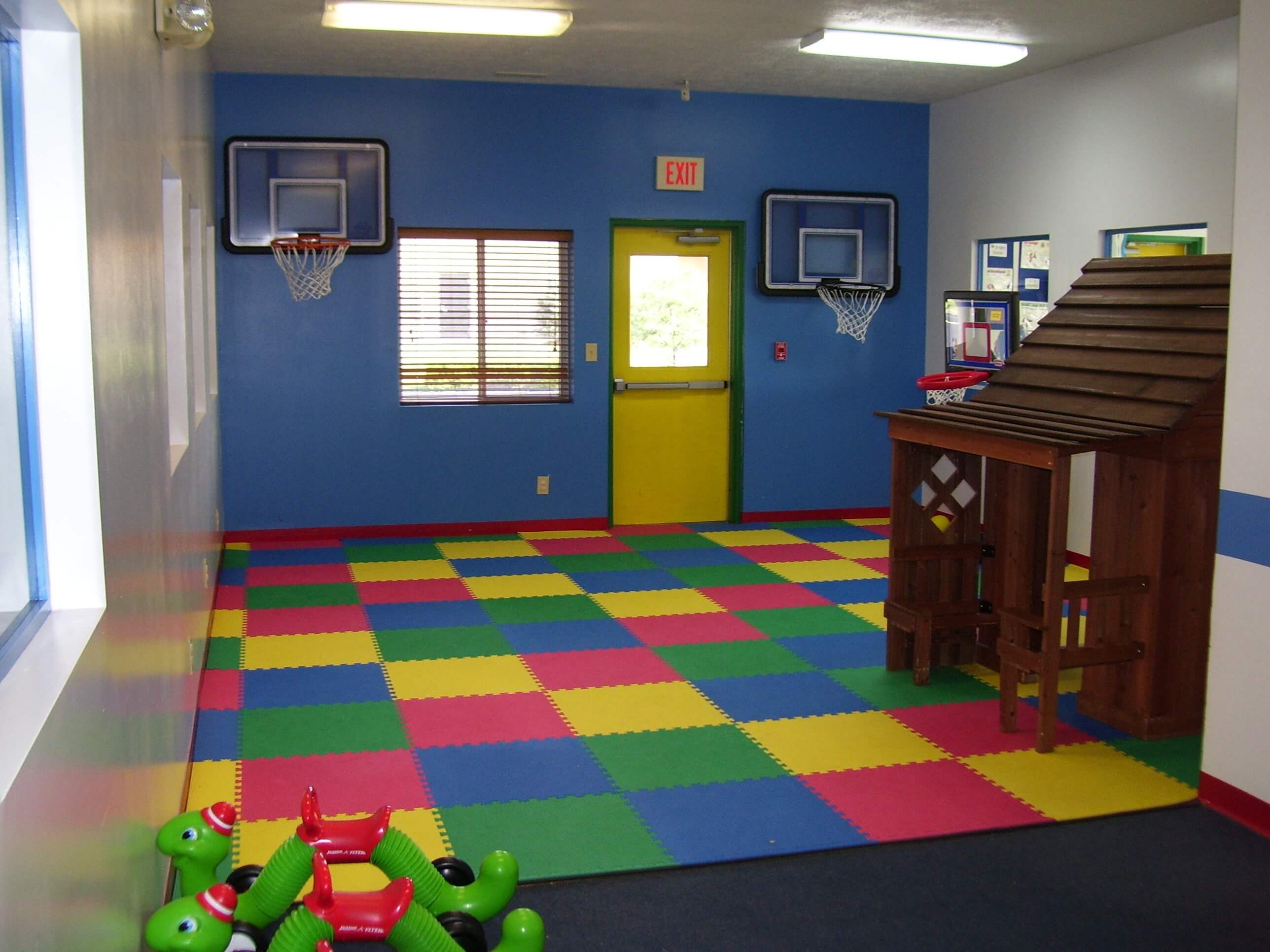 Decorating Basketball Themed Kids Room