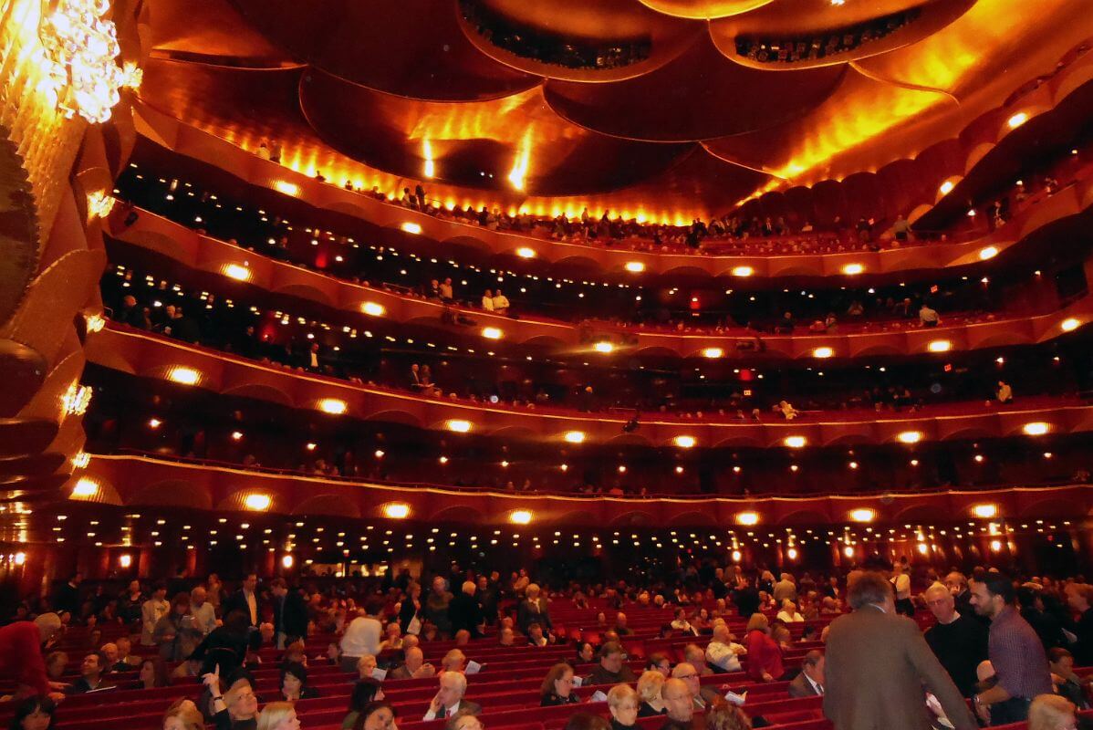 the metropolitan opera nyc