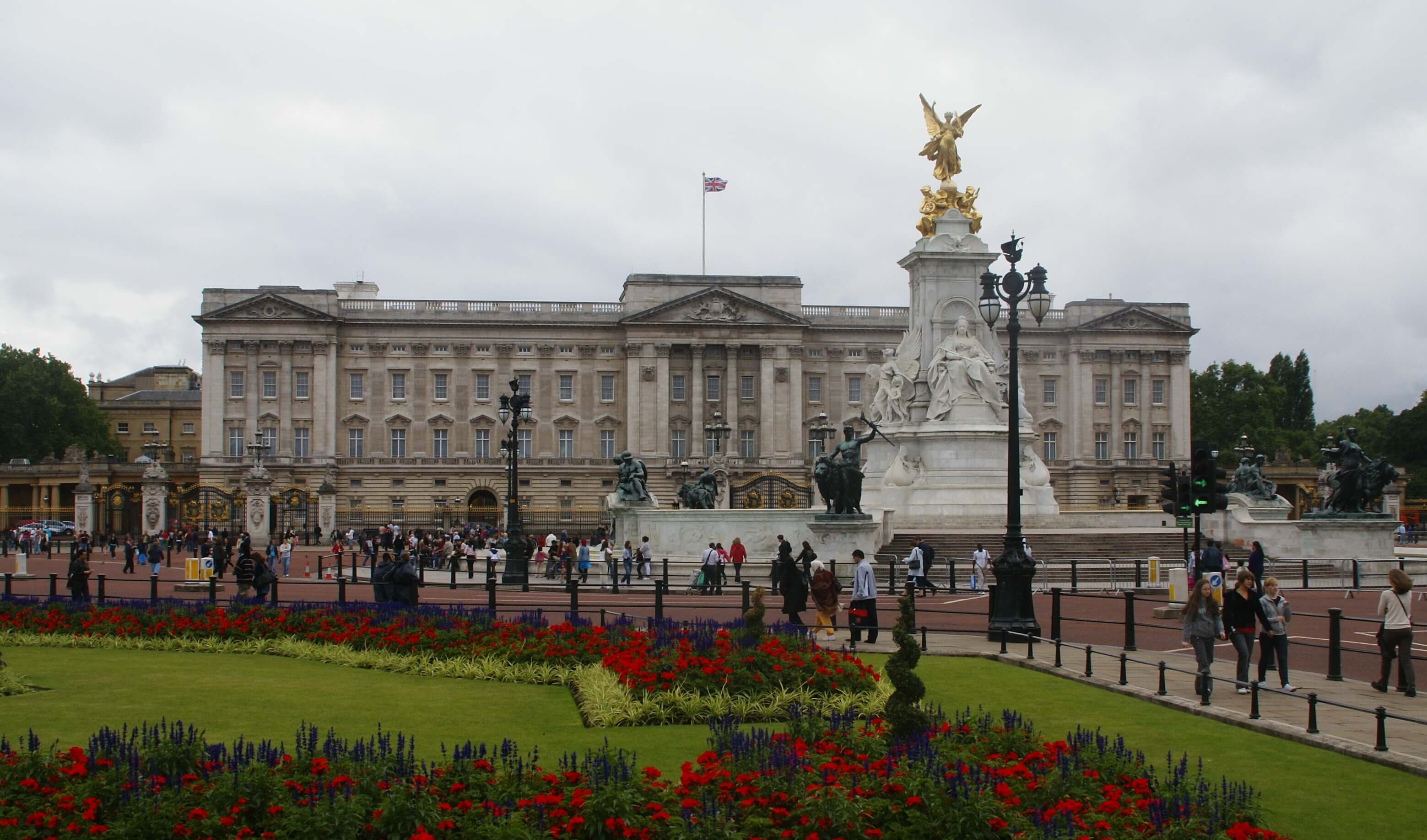 Buckingham Palace-London