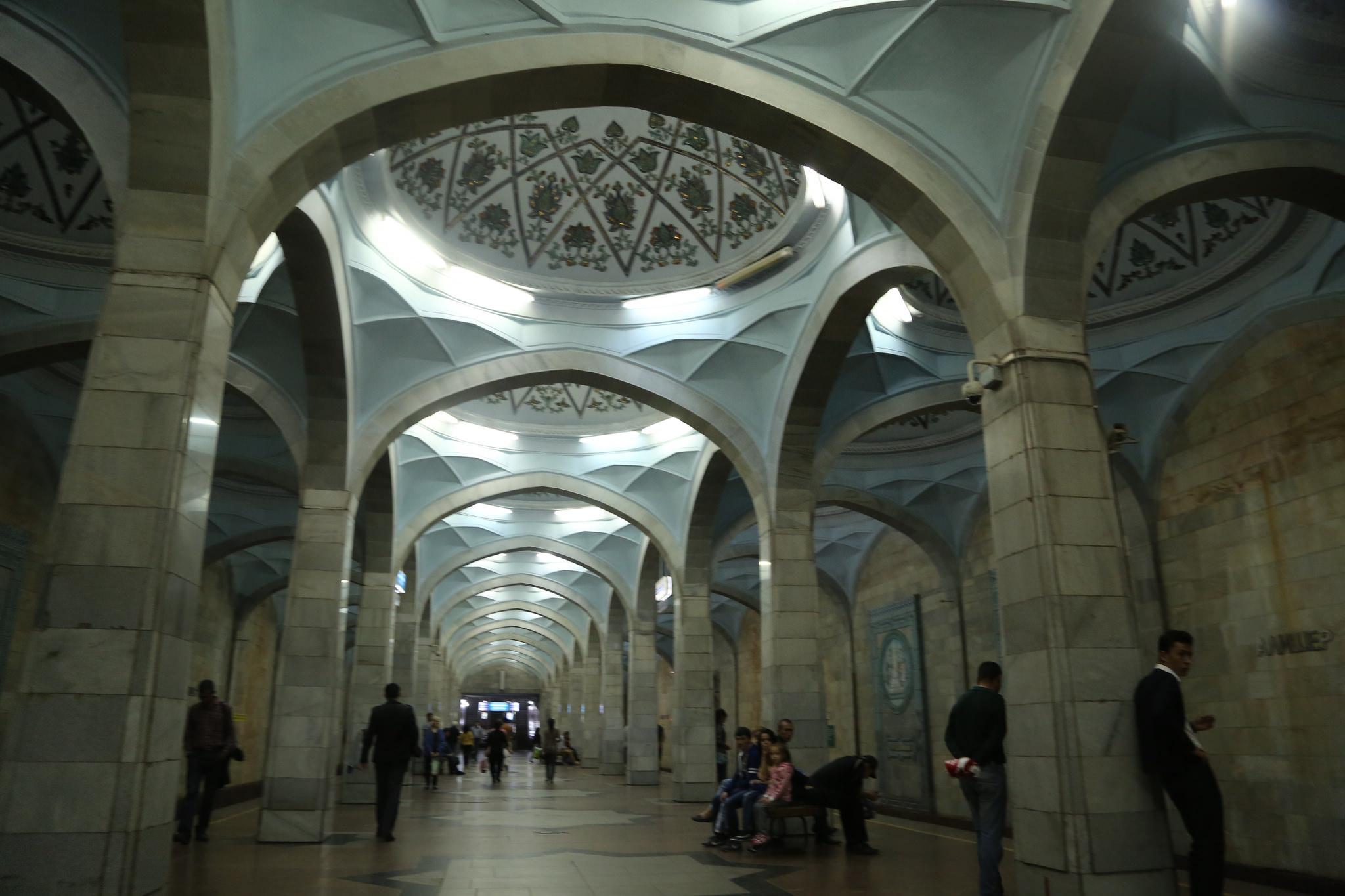  Interior design of subway stations