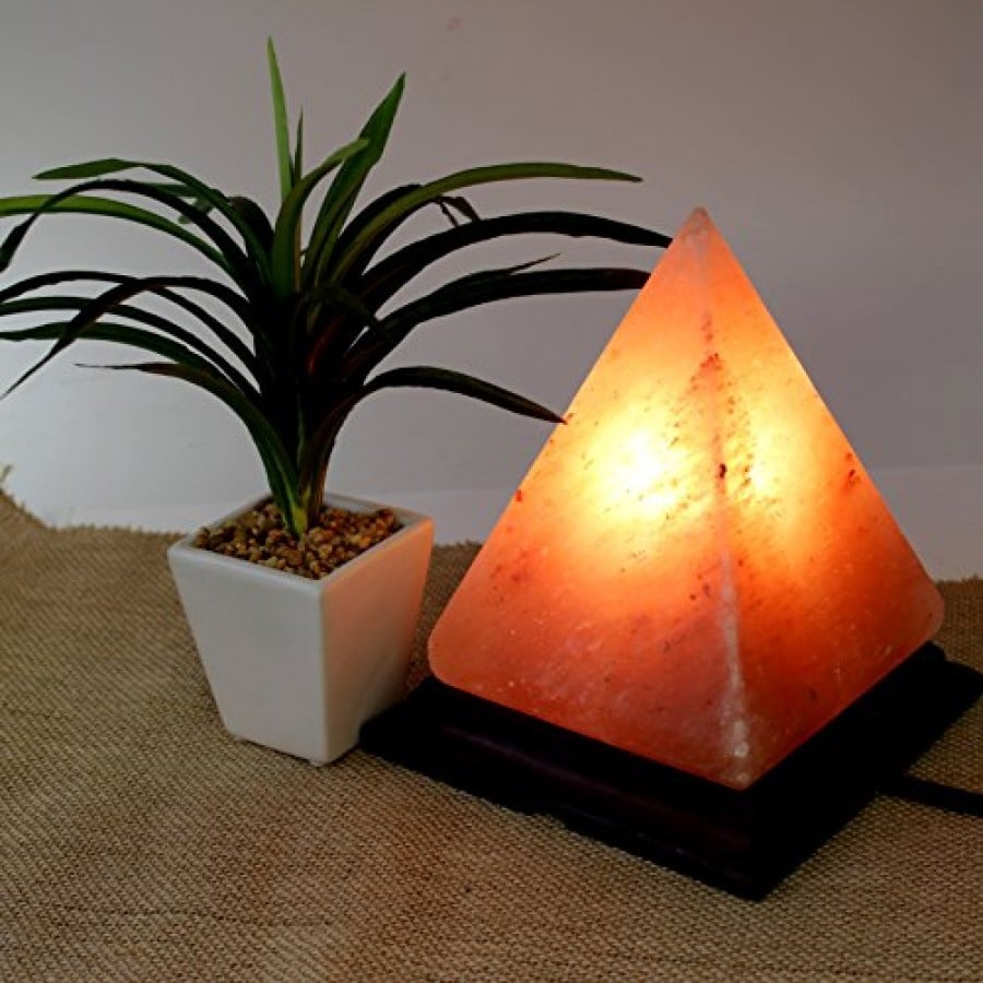  Decorate with salt lamp
