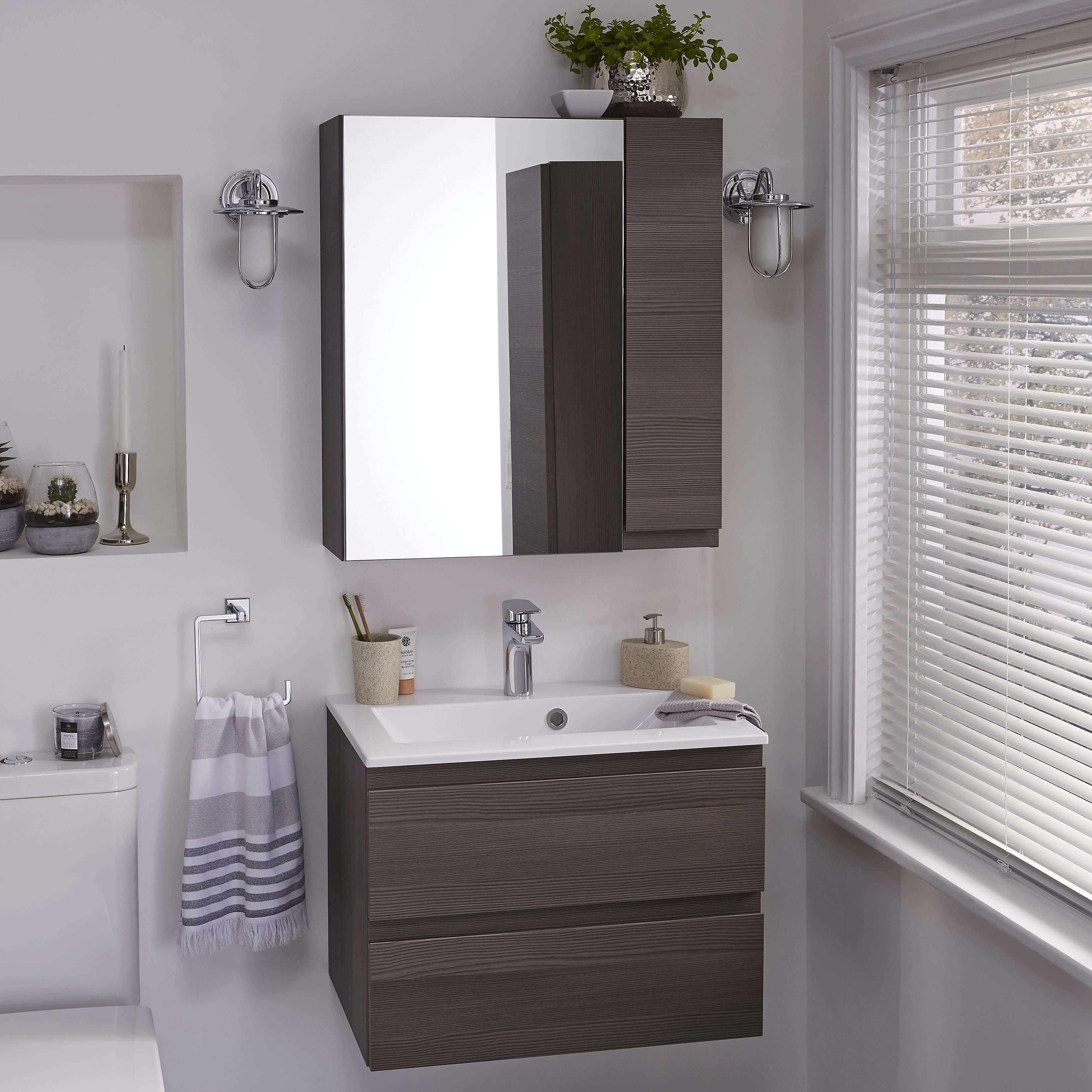 15+ Clever Small Bathroom Cabinet Ideas | Architecture Ideas
