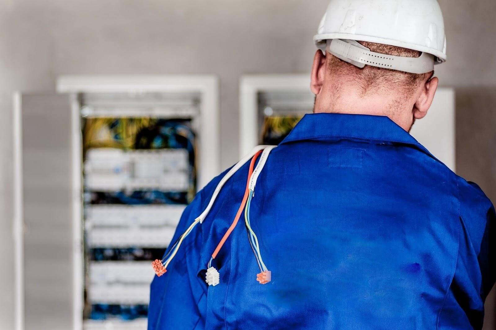 Advanced Safety Tips For Commercial Electrician