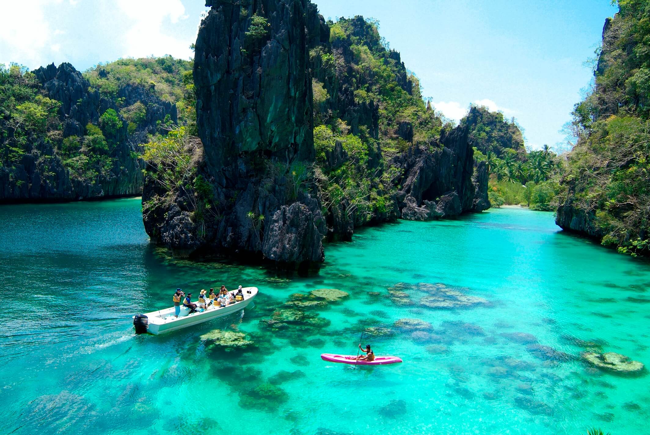 A Travel Guide To World’s Most Beautiful Beaches Of All Time