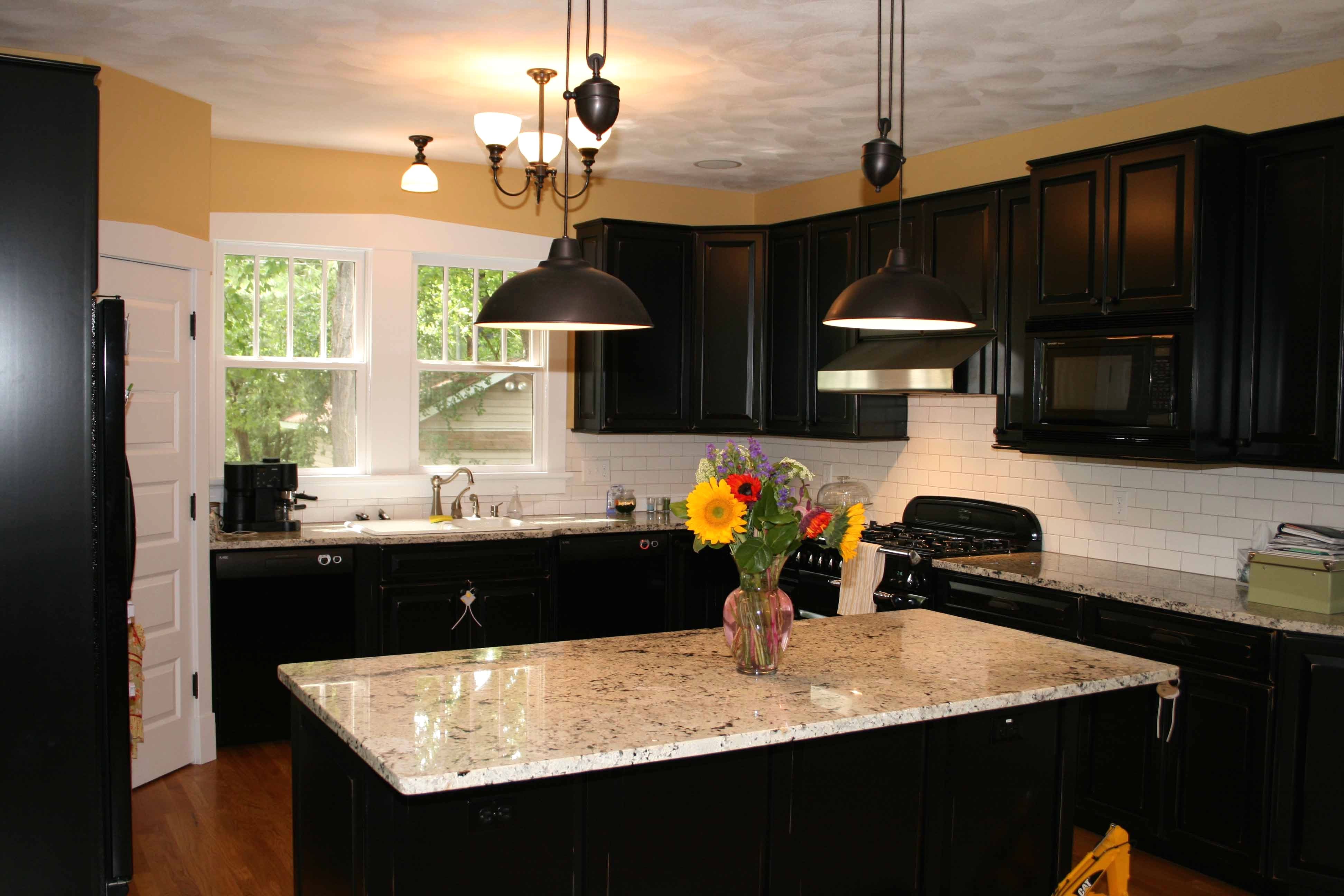 Best Guide to Match Your Countertop with Kitchen Cabinets