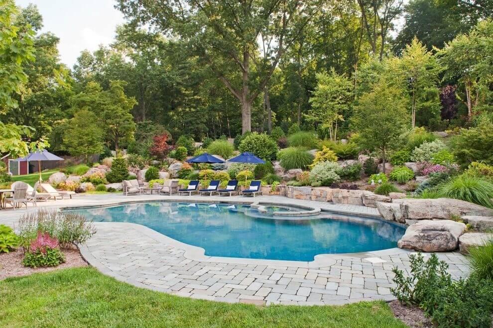 The Beautiful Traditional Swimming Pool Designs For Your ...