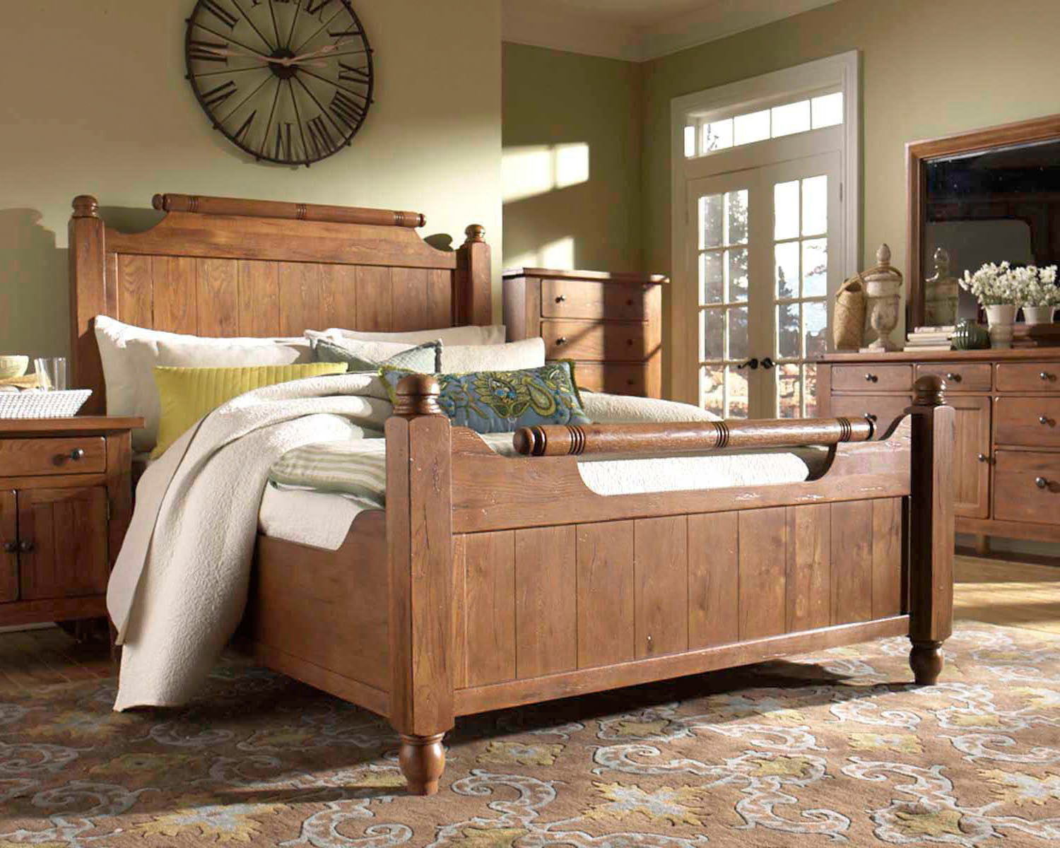 traditional bedroom