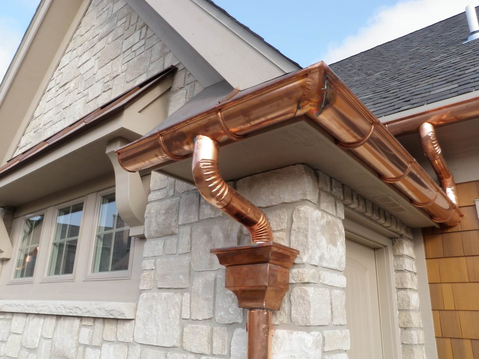 Importance And Benefits Of Eavestrough Installation