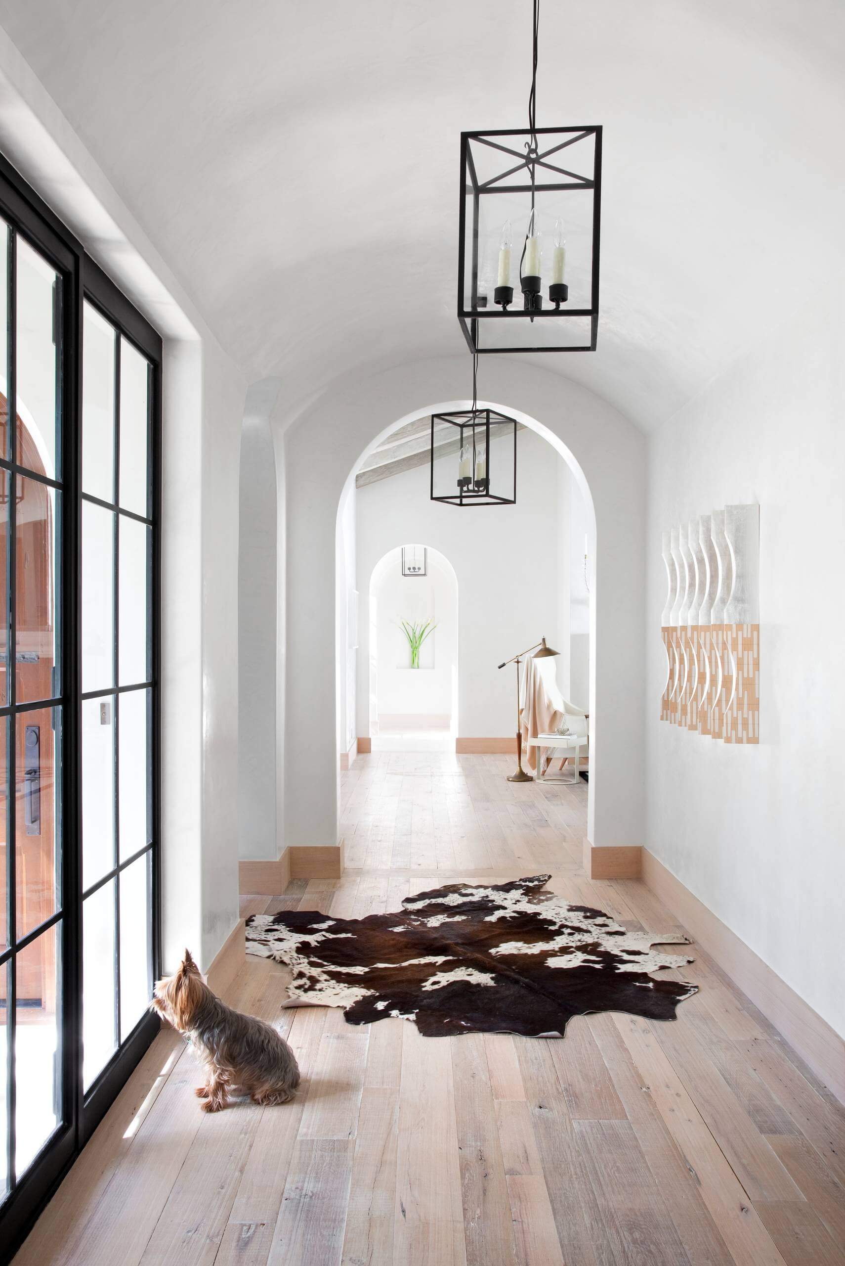 Top Scandinavian Hallway Design To Give A New Light Into Your House