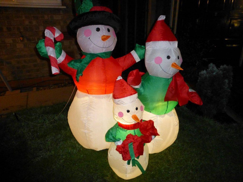 Best Outdoor Snowman Christmas Decorations for Your Yard