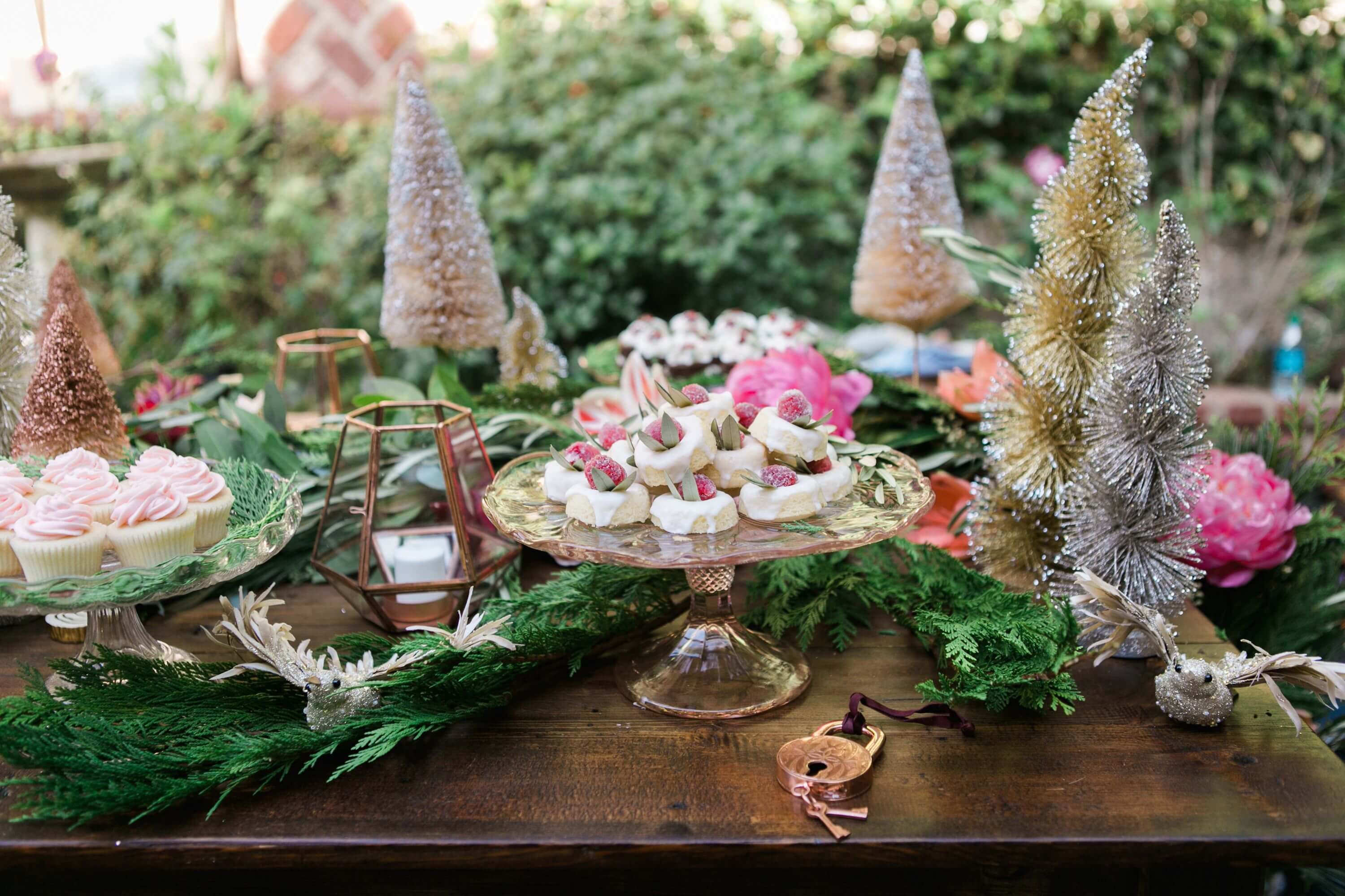 christmas table decoration