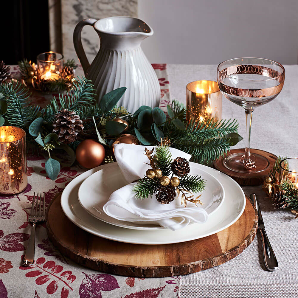christmas table decoration