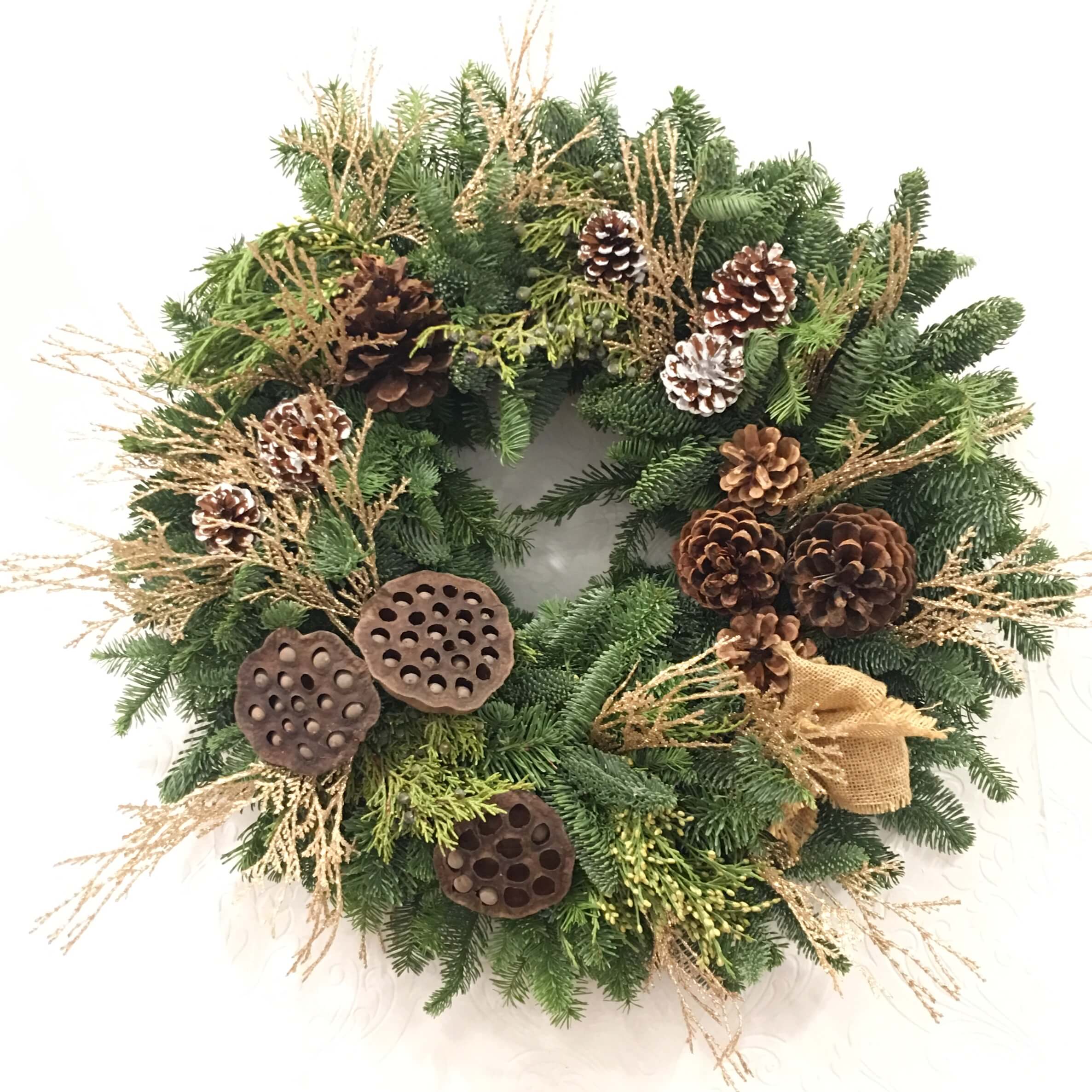 These Amazing Winter Wreath Ideas Will Give Your Door A New Look