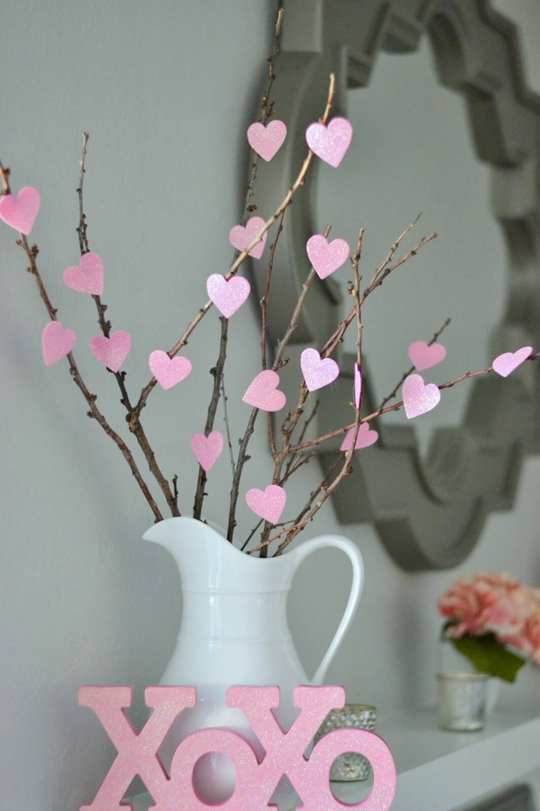 diy pink valentine decor