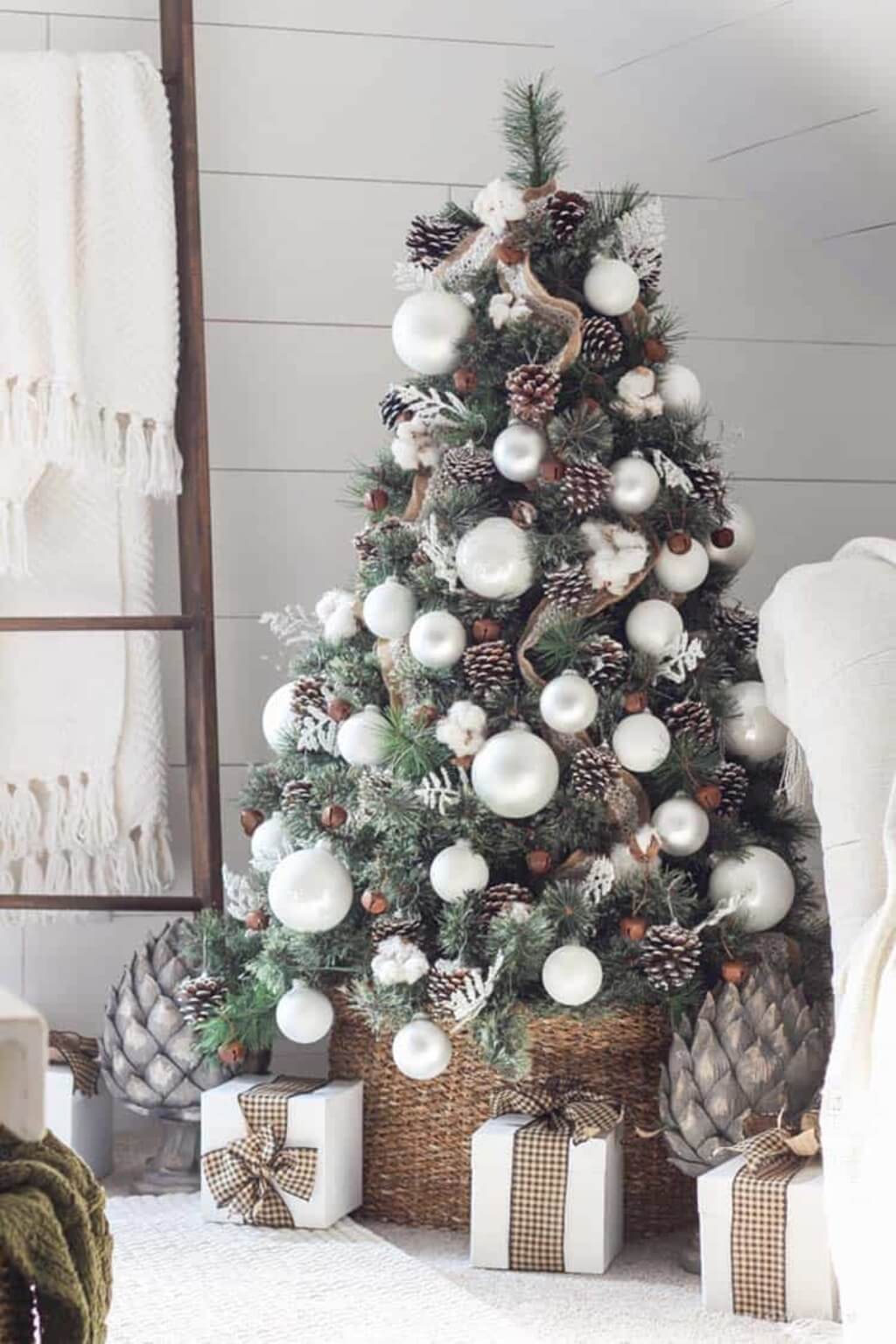 diy white christmas decorations with bulb