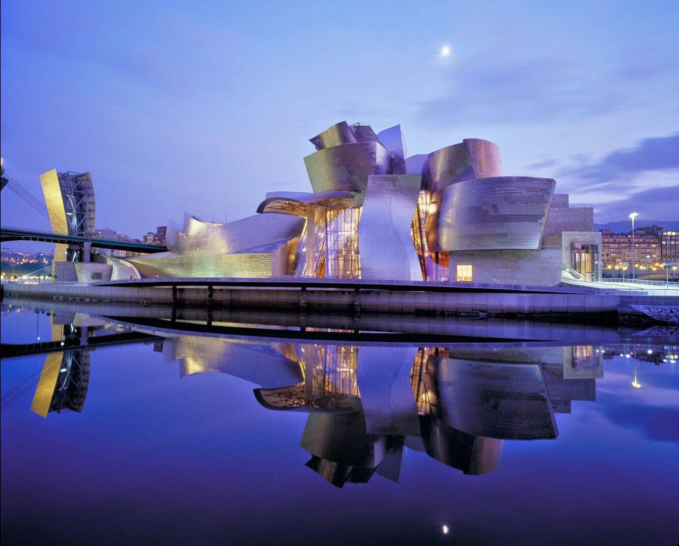 Guggenheim Museum Bilbao Witness Amazing Architecture To Make Your