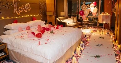 Romantic Valentine Bedroom Decoration Ideas: Easy Ways (2023)