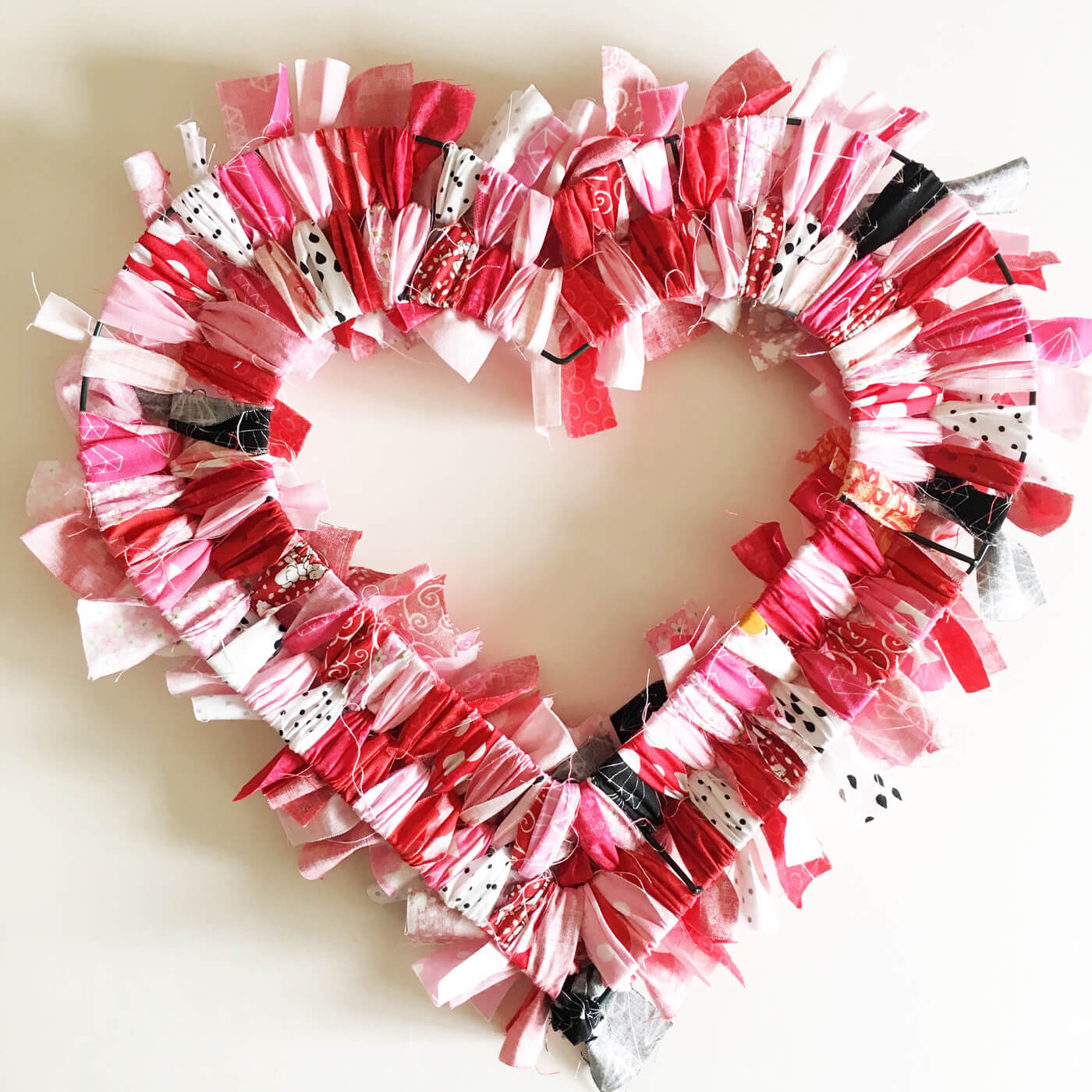 Get Best Valentine Wreath Ideas and Make This Day Special