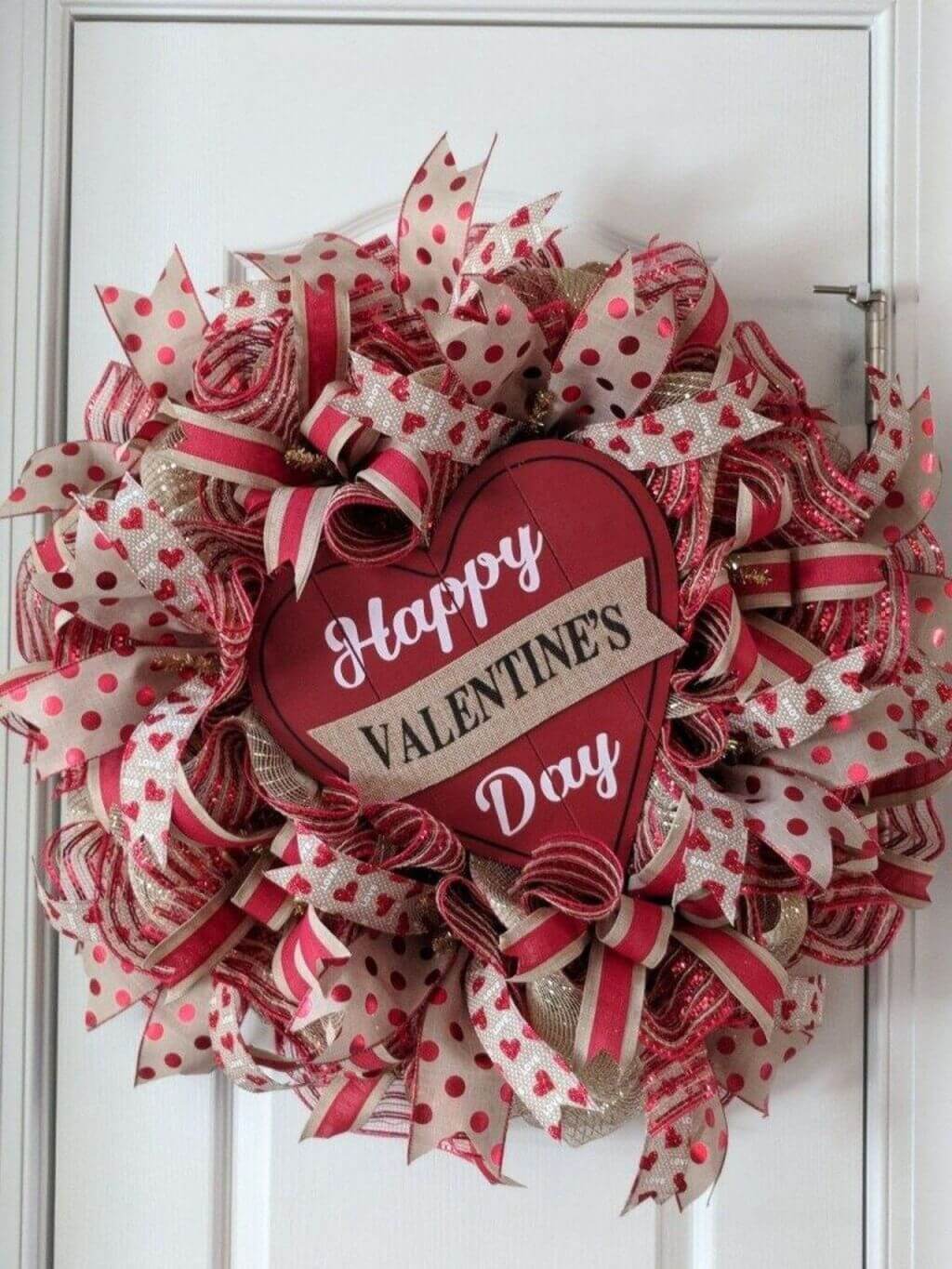 Valentine wreath decor design