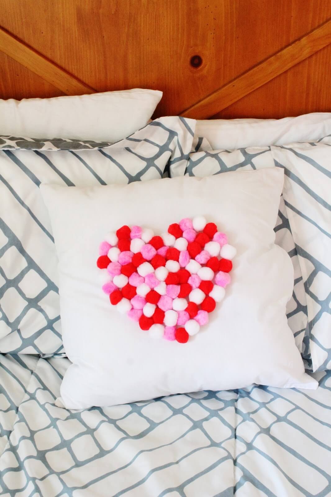 DIY Valentine pillows