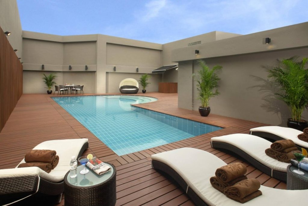 best rooftop swimming pool