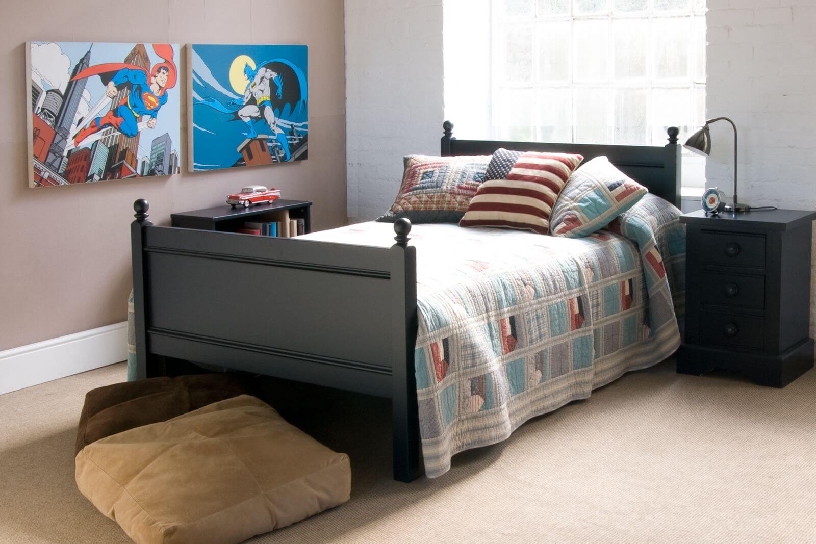 Some Of The Luxurious Double Beds For Small Room