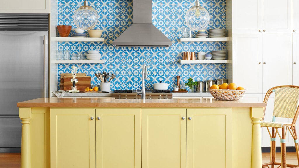 Innovative Patterns for Kitchen Backsplash Tiles