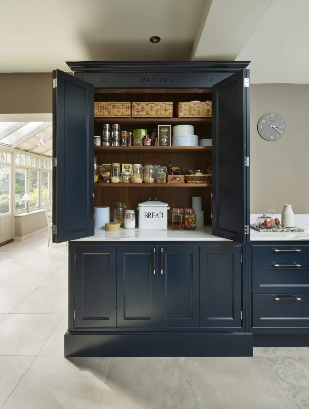 8 Modern and Functional Butlers Pantry Ideas Architectures Ideas