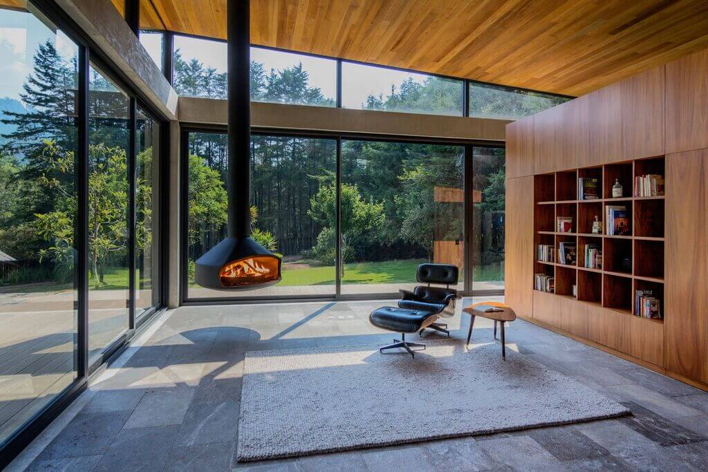 Solid Floor to Ceiling Windows: large windows
