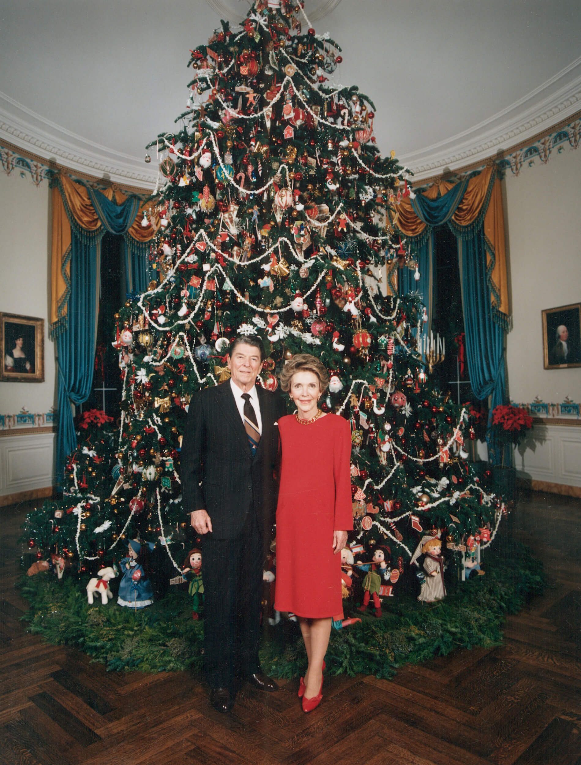 Nancy Davis Reagan1987 white house Christmas decoration