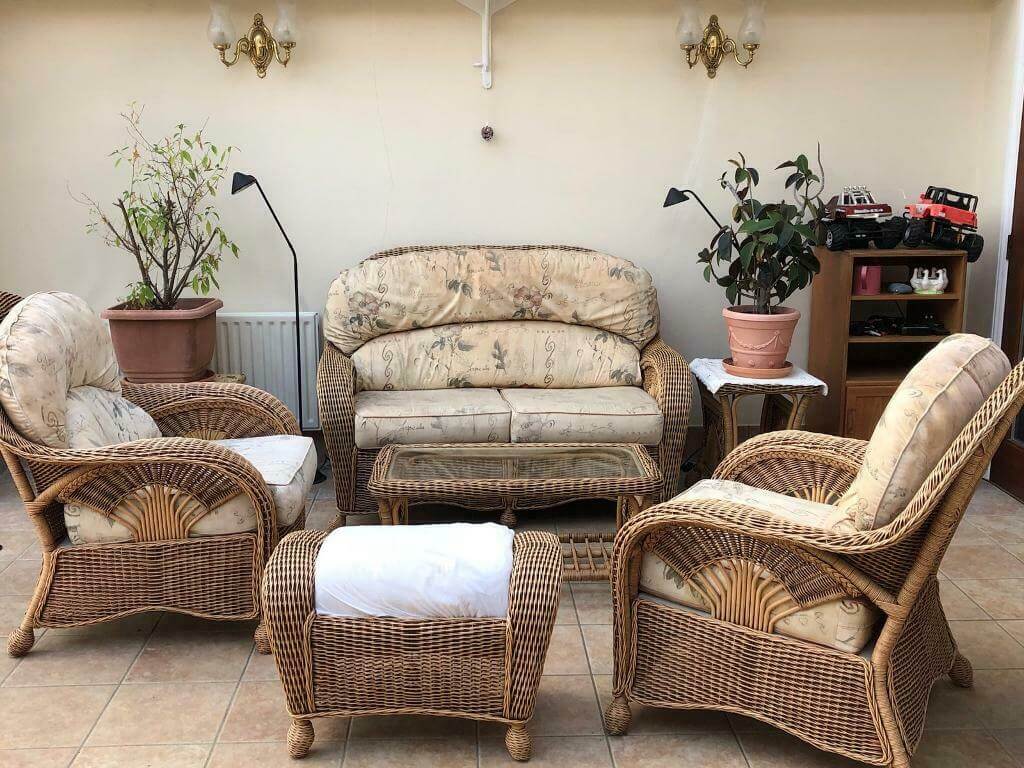 small conservatory table and chairs