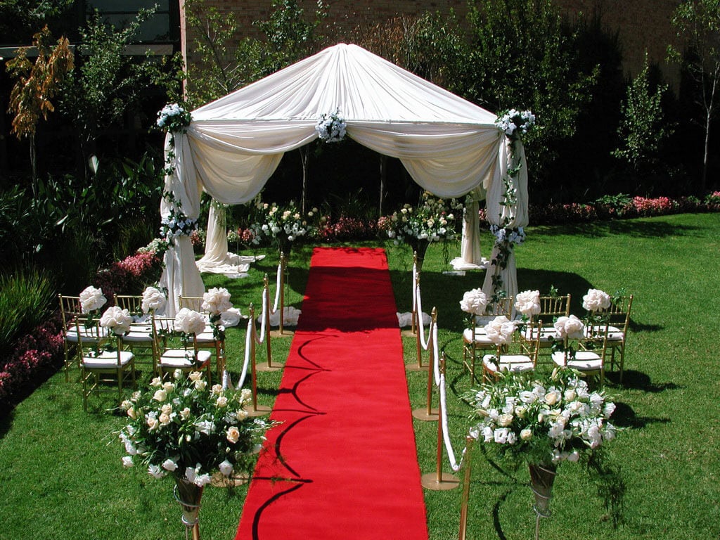 outdoor wedding decorations