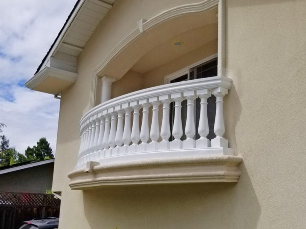 desain pagar balkon