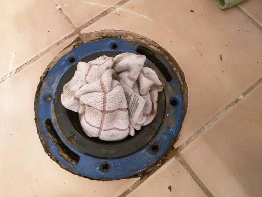  replace toilet flange