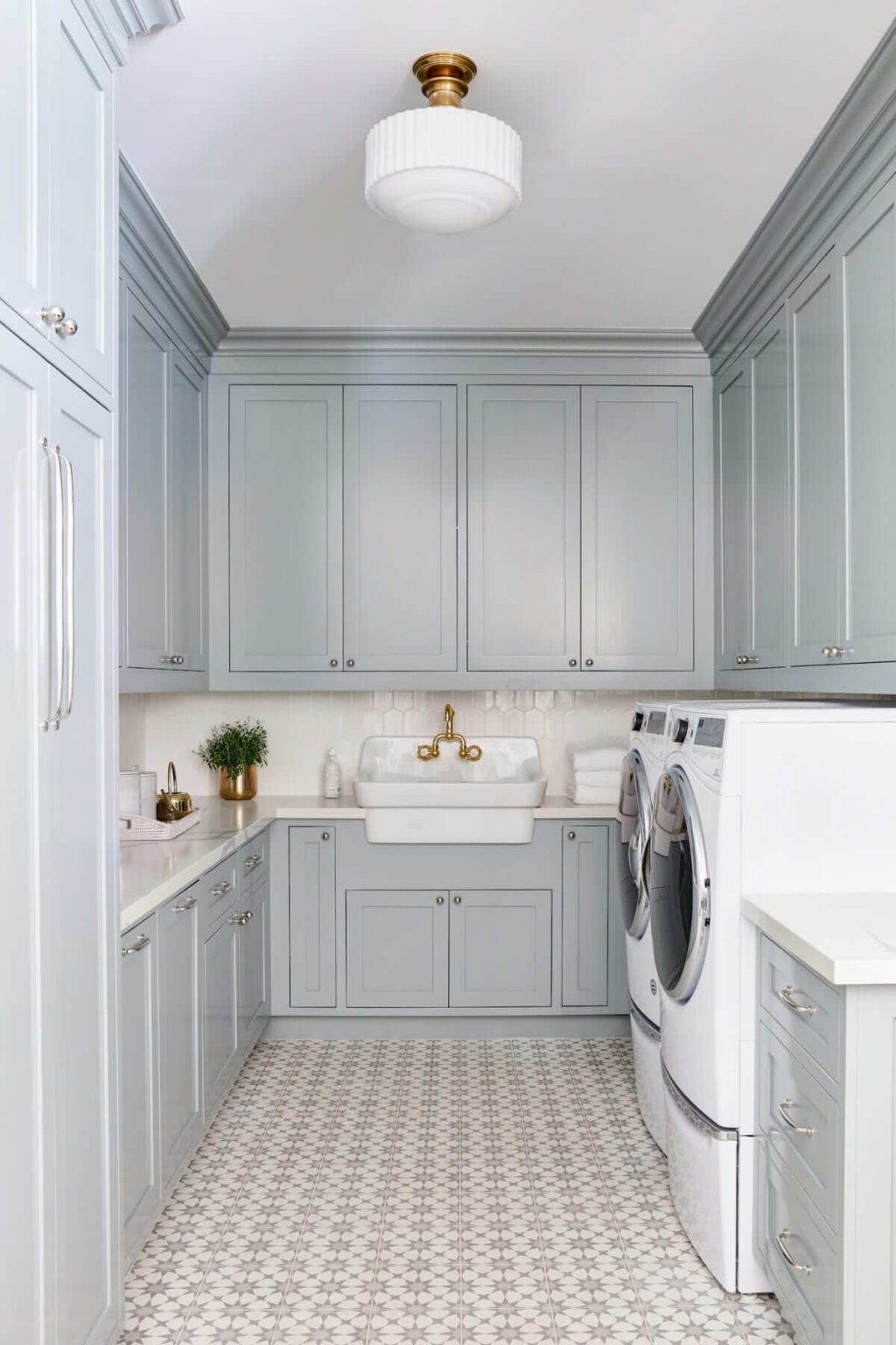 laundry room layout