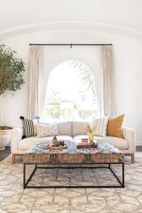 25+ Boho Living Room Ideas to Spruce Up the Place