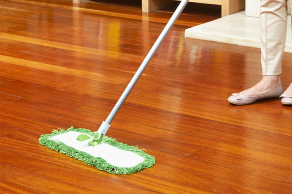 Wood Laminate Flooring Cleaning, Best Way To Clean And Shine Laminate Wood Floors