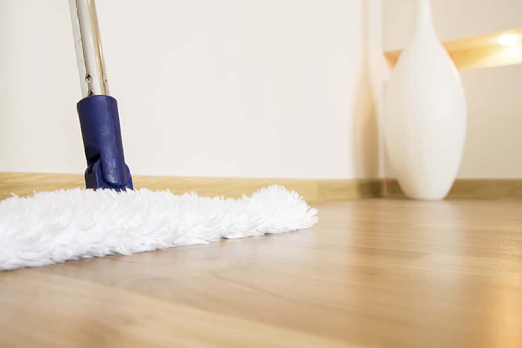 Wood Laminate Flooring Cleaning, What Can You Clean Laminate Wood Floors With