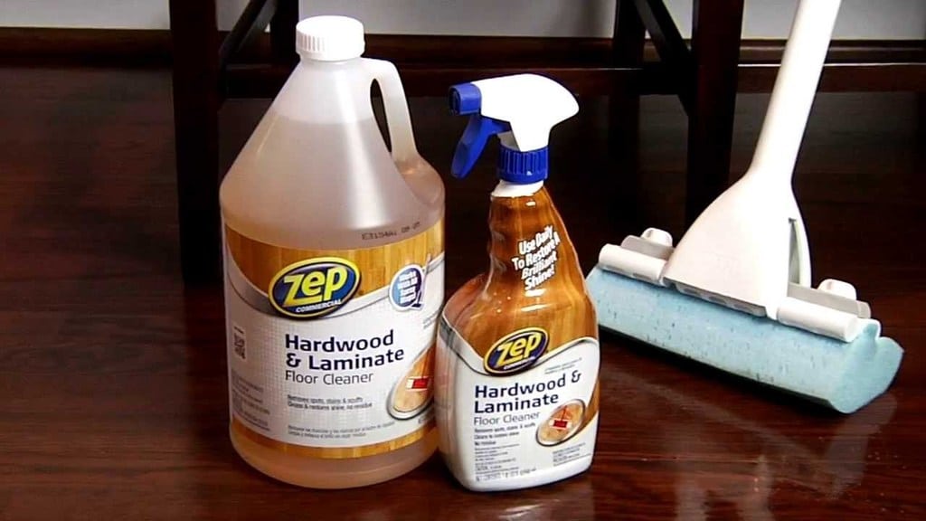 Wood Laminate Flooring Cleaning, What Is The Best Cleaning Solution For Laminate Floors