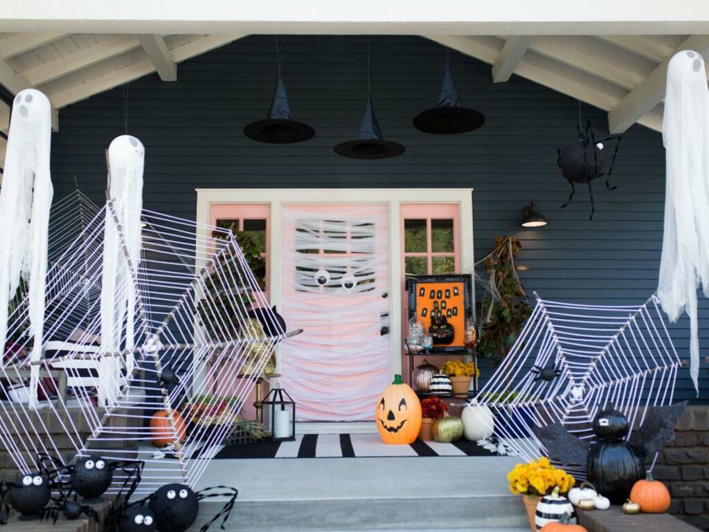 halloween porch 