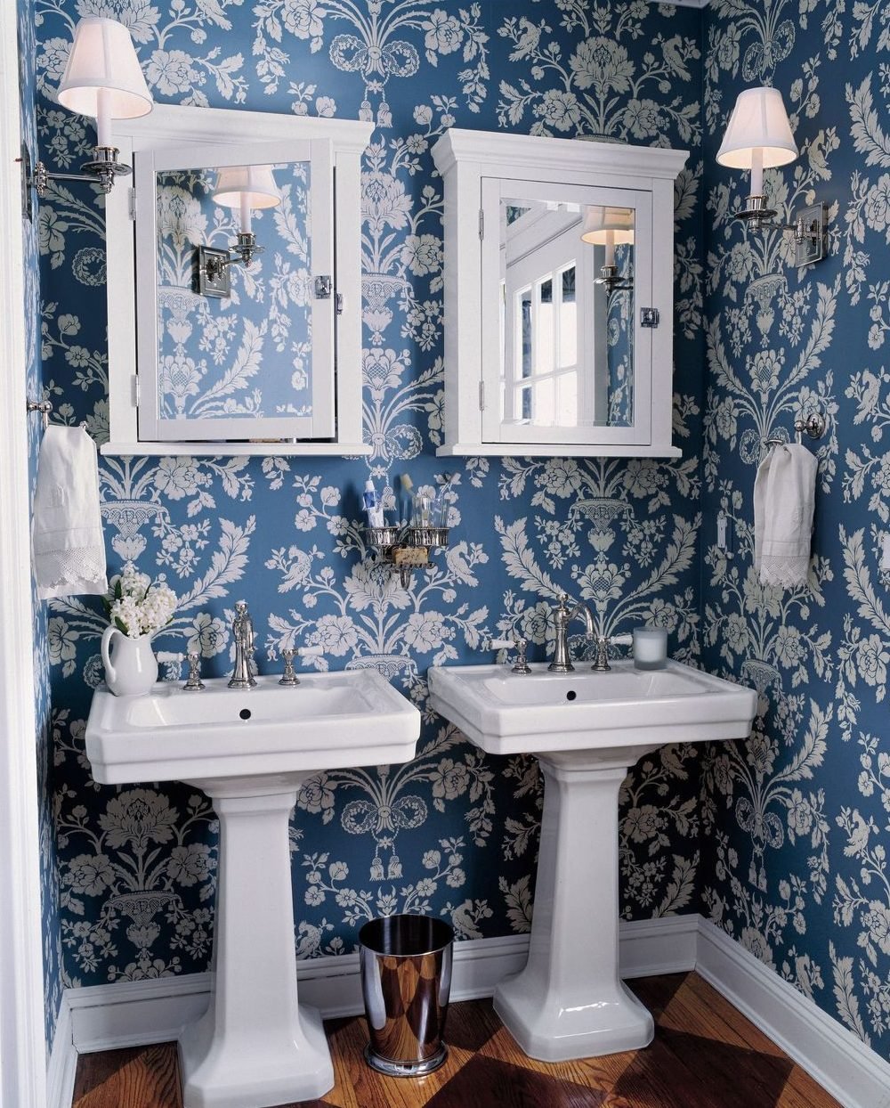 Minimal and Classic Bathroom Wallpaper