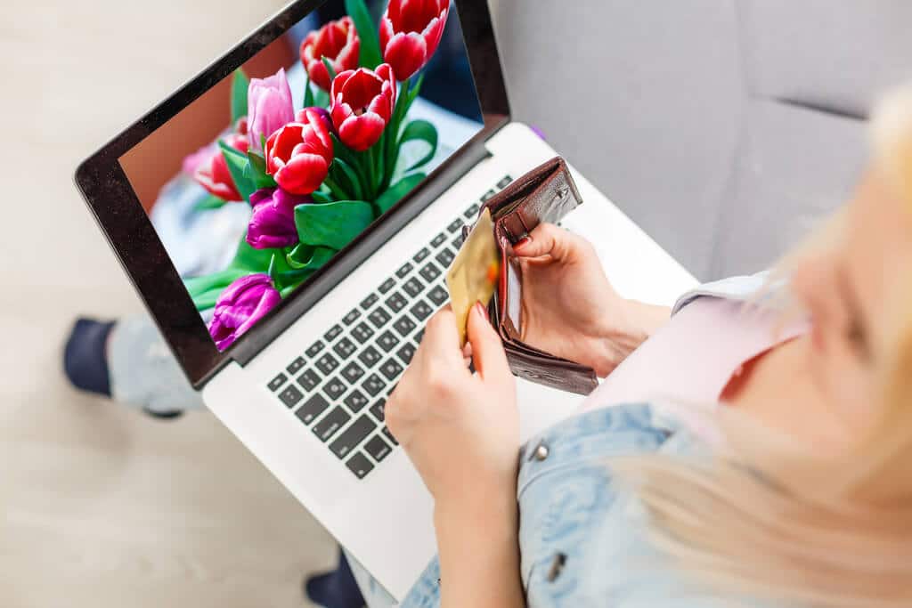 Benefits Of Buying Flowers Online