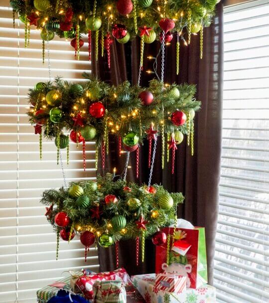 Use Wreaths To Create A Upside Down Christmas Tree