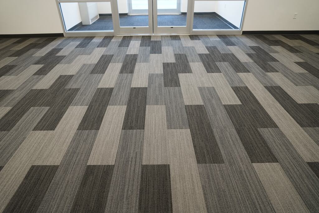 Tips To Choose The Right Flooring, How To Choose Good Vinyl Flooring