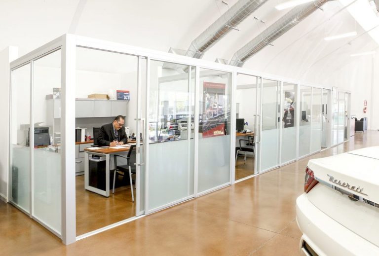 Explore Latest Trends of Office Cubicles with Sliding Doors