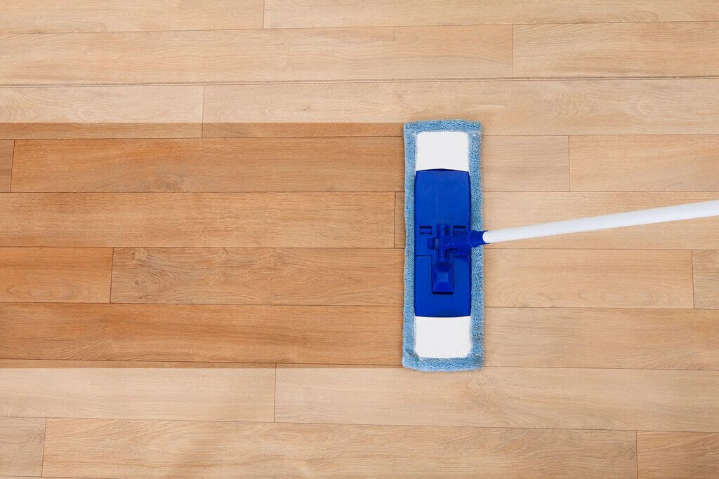 Laminate Floors to Clean the Floor