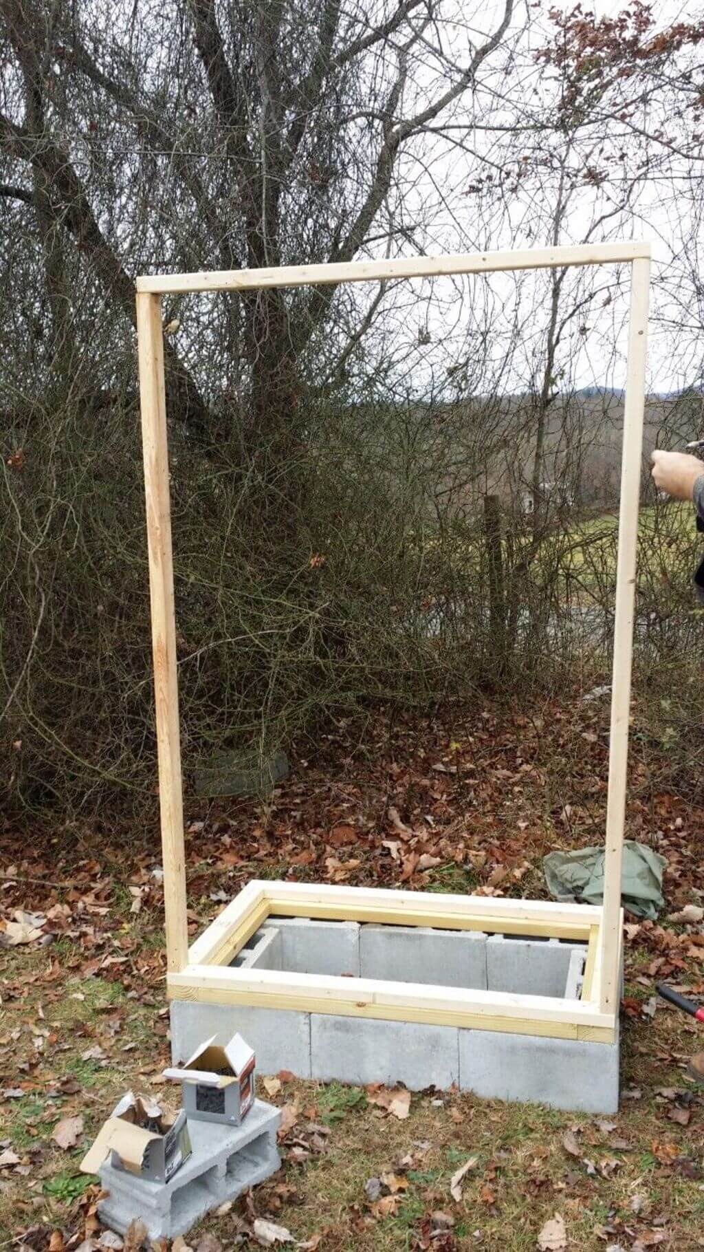 how to build a smokehouse : Frame the Base