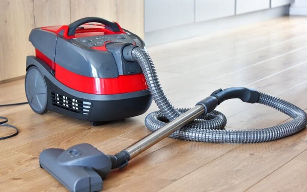 Canister Vacuums Comes with Various Attachments