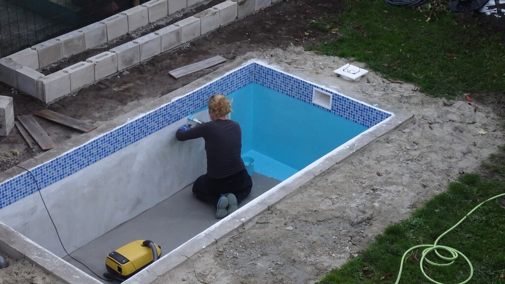 Build a Swimming Pool