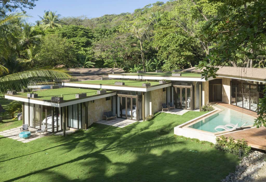 build a home in Costa Rica
